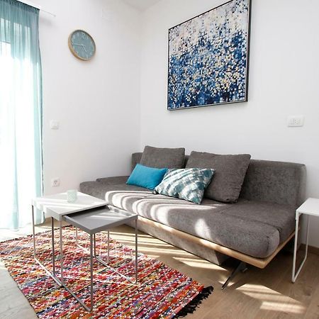Apartments Besker Makarska Bagian luar foto