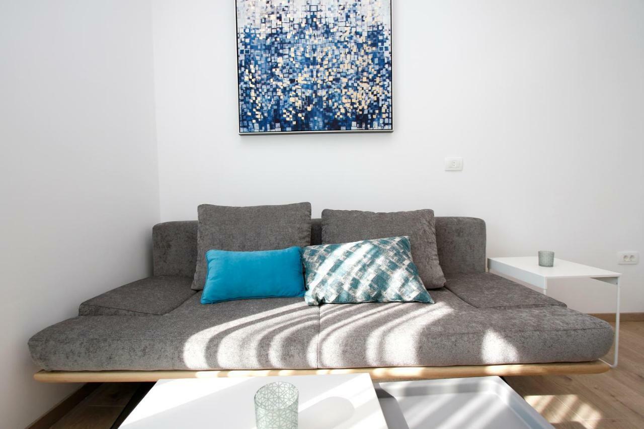 Apartments Besker Makarska Bagian luar foto