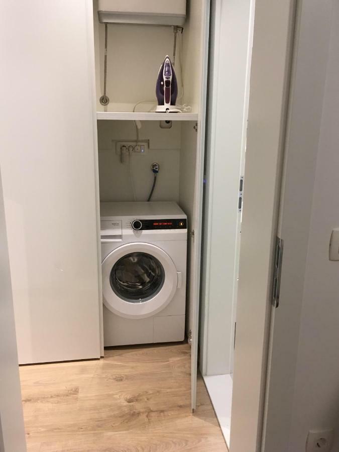 Apartments Besker Makarska Bagian luar foto