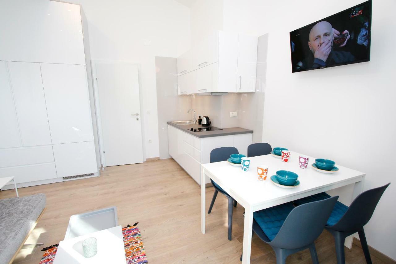 Apartments Besker Makarska Bagian luar foto